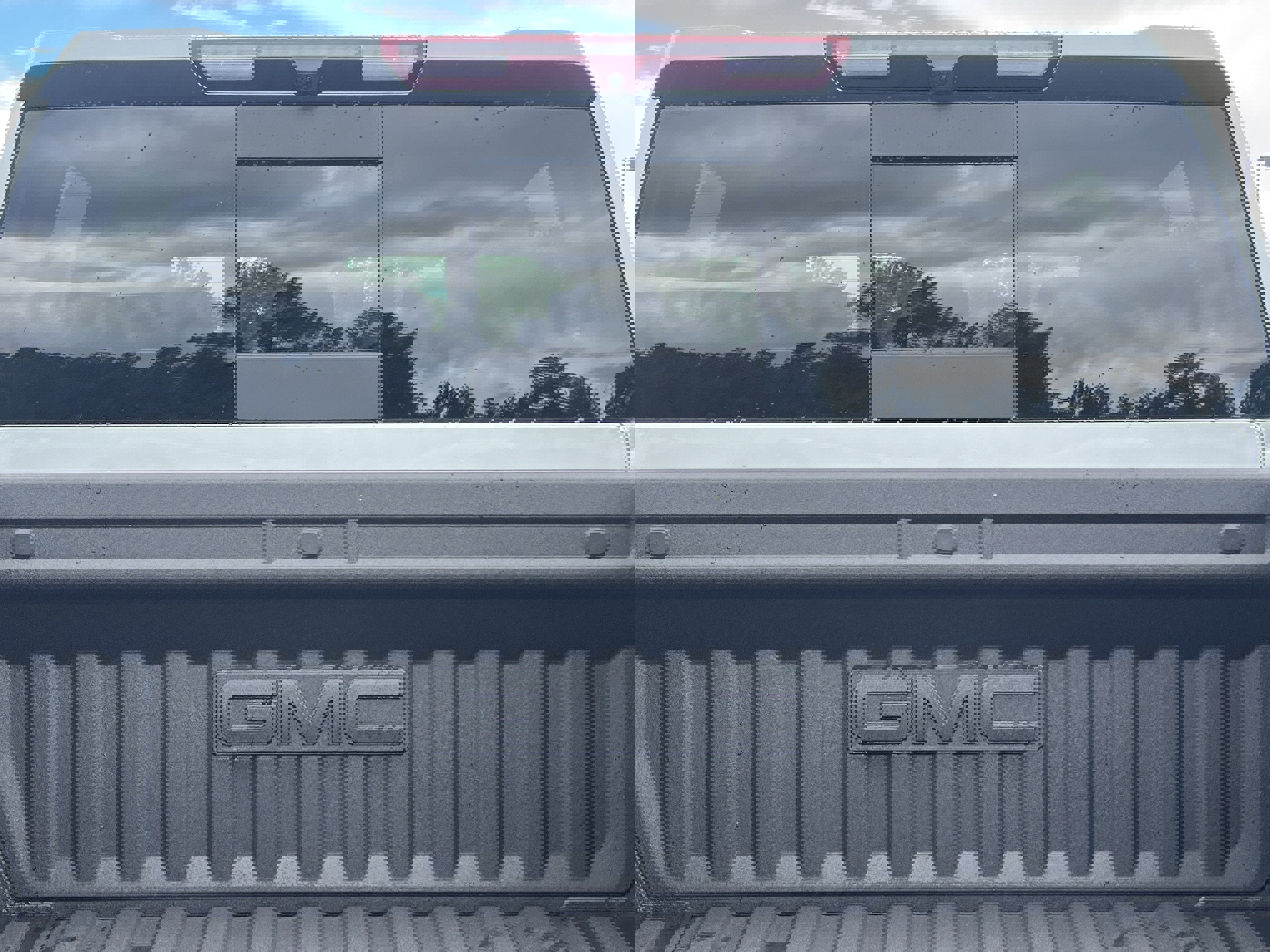 New 2026 GMC Sierra 2500 SLT image 11