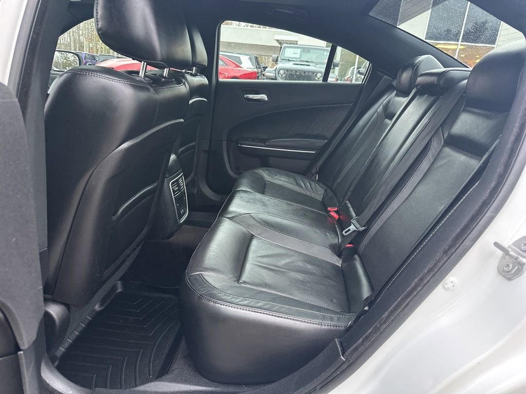 Used 2016 Dodge Charger SXT w/ AWD Plus Group image 32