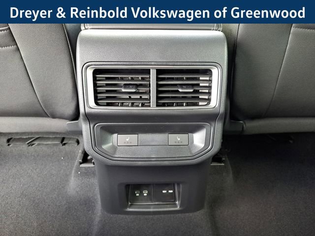 New 2025 Volkswagen Atlas Cross Sport SEL Premium R-Line image 15