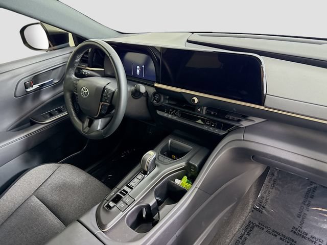 Certified 2023 Toyota Crown w/ Carpet Mat Package (TMS) AWD/4WD image 34