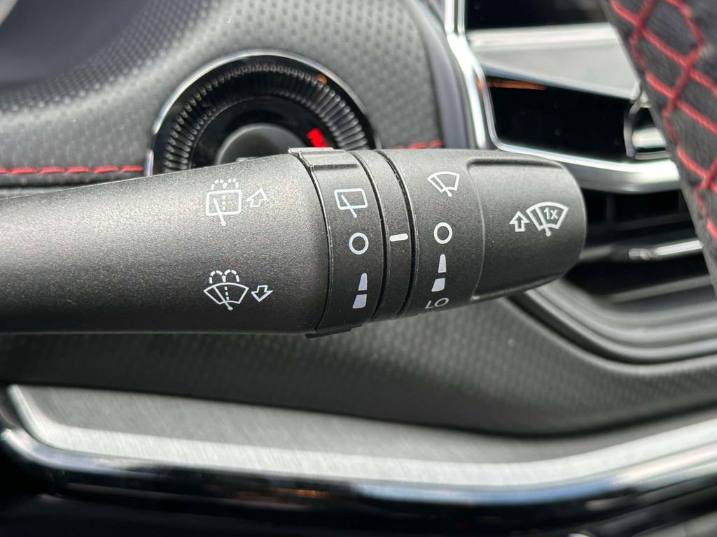 Used 2024 Jeep Compass Trailhawk image 24