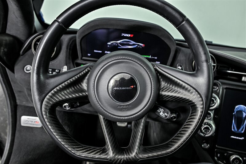 Used 2018 McLaren 720S RWD image 33