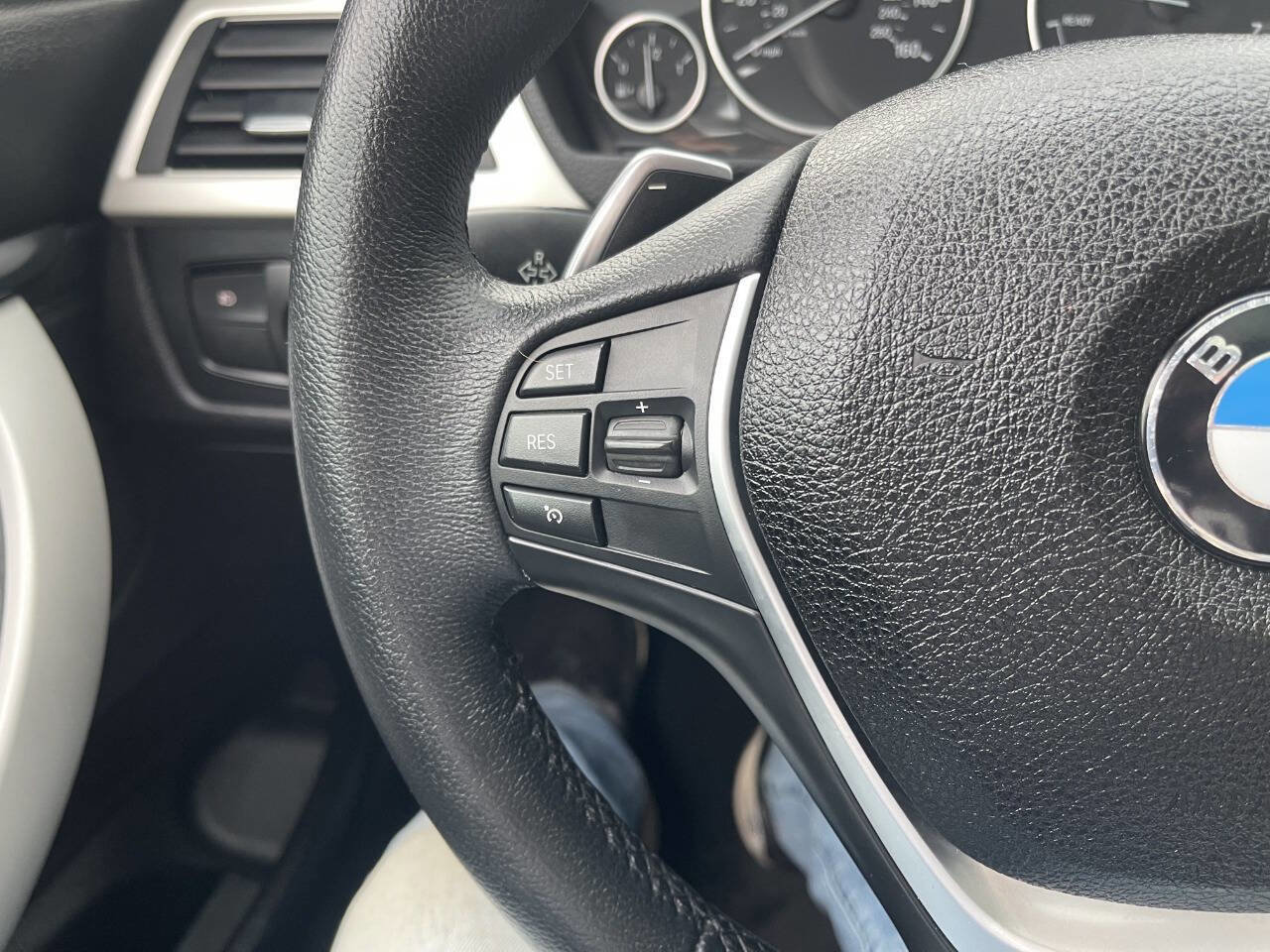 Used 2014 BMW 328i Gran Turismo xDrive image 31