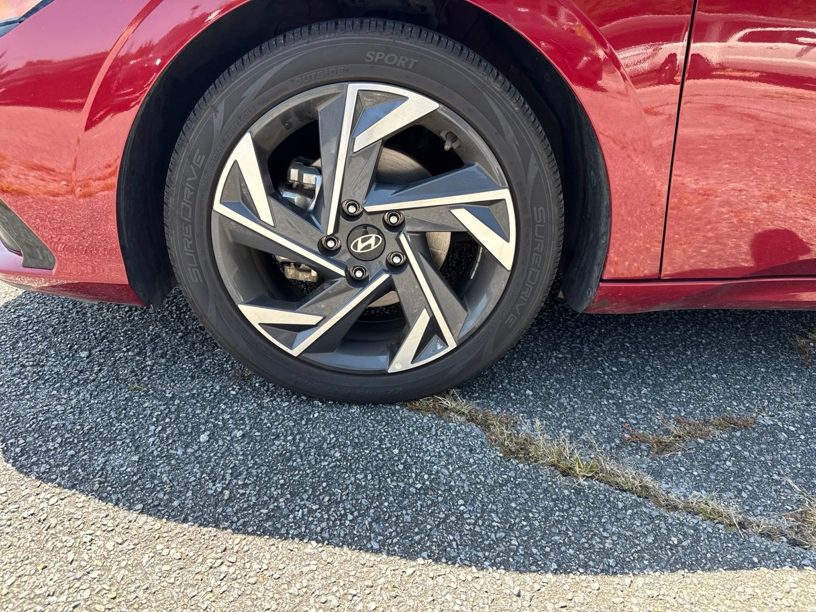 Certified 2024 Hyundai Elantra Limited FWD image 8