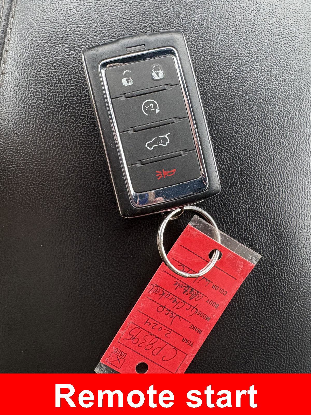 Used 2024 Jeep Grand Cherokee L Laredo image 30