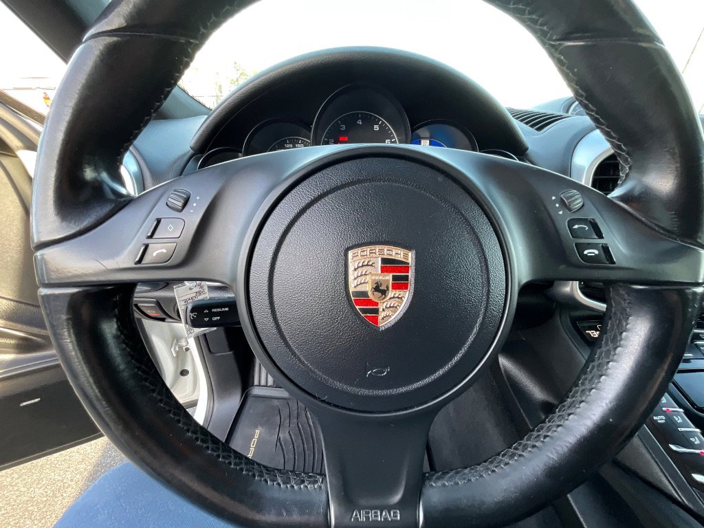 Used 2013 Porsche Cayenne 6-Speed Manual image 14