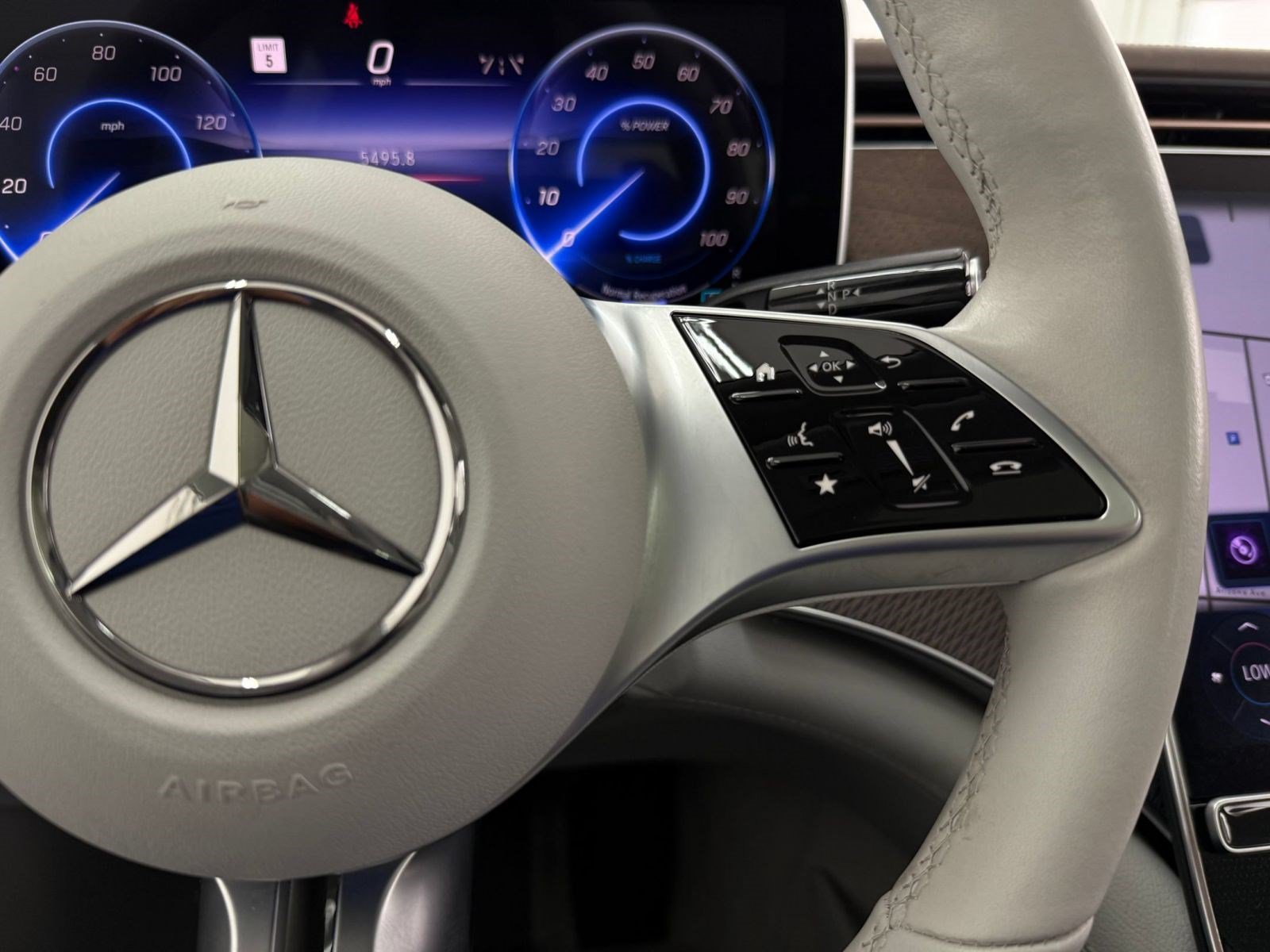 Used 2023 Mercedes-Benz EQE 350+ 4MATIC Sedan image 14
