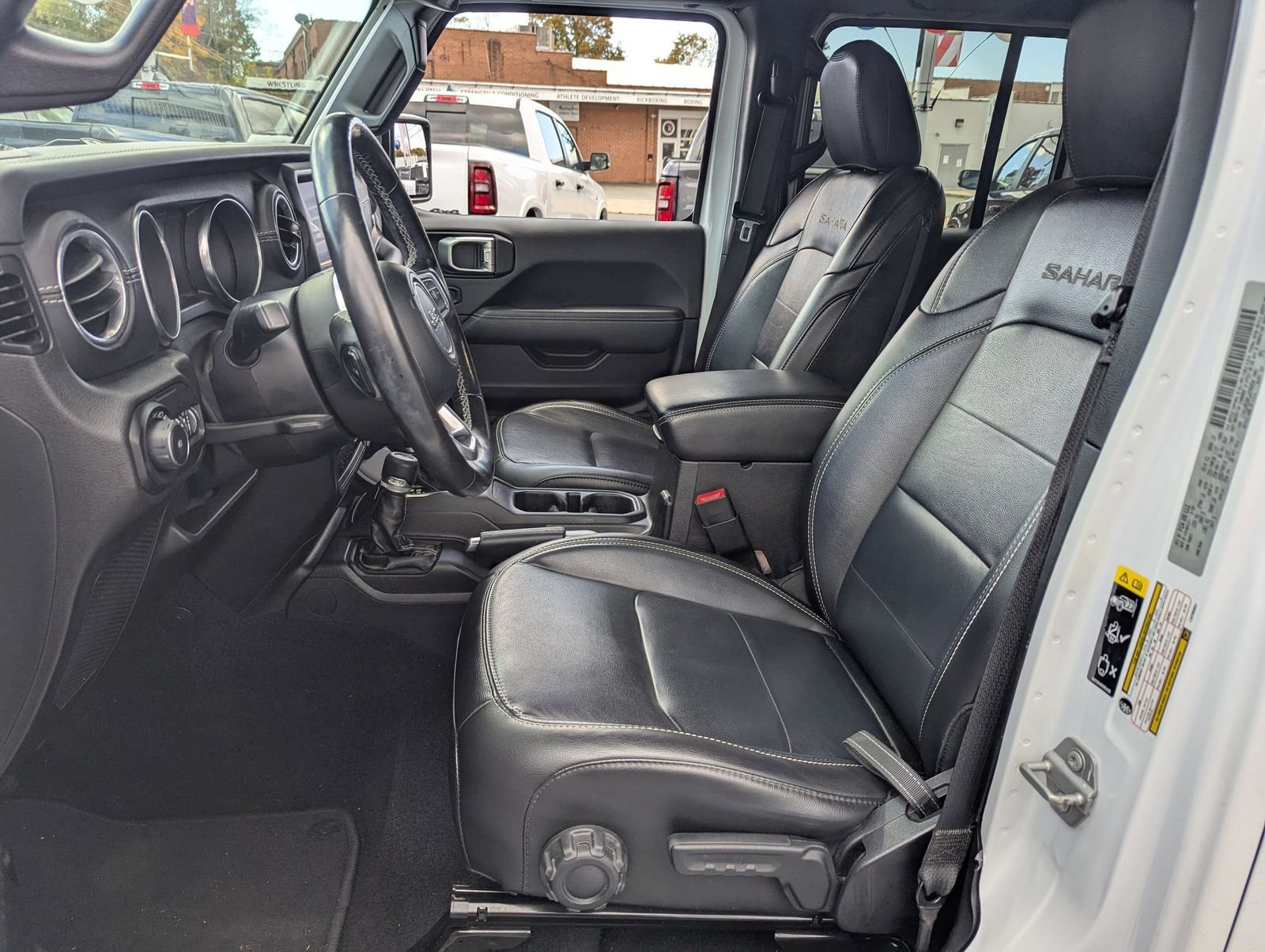 Used 2020 Jeep Wrangler Unlimited Sahara image 7