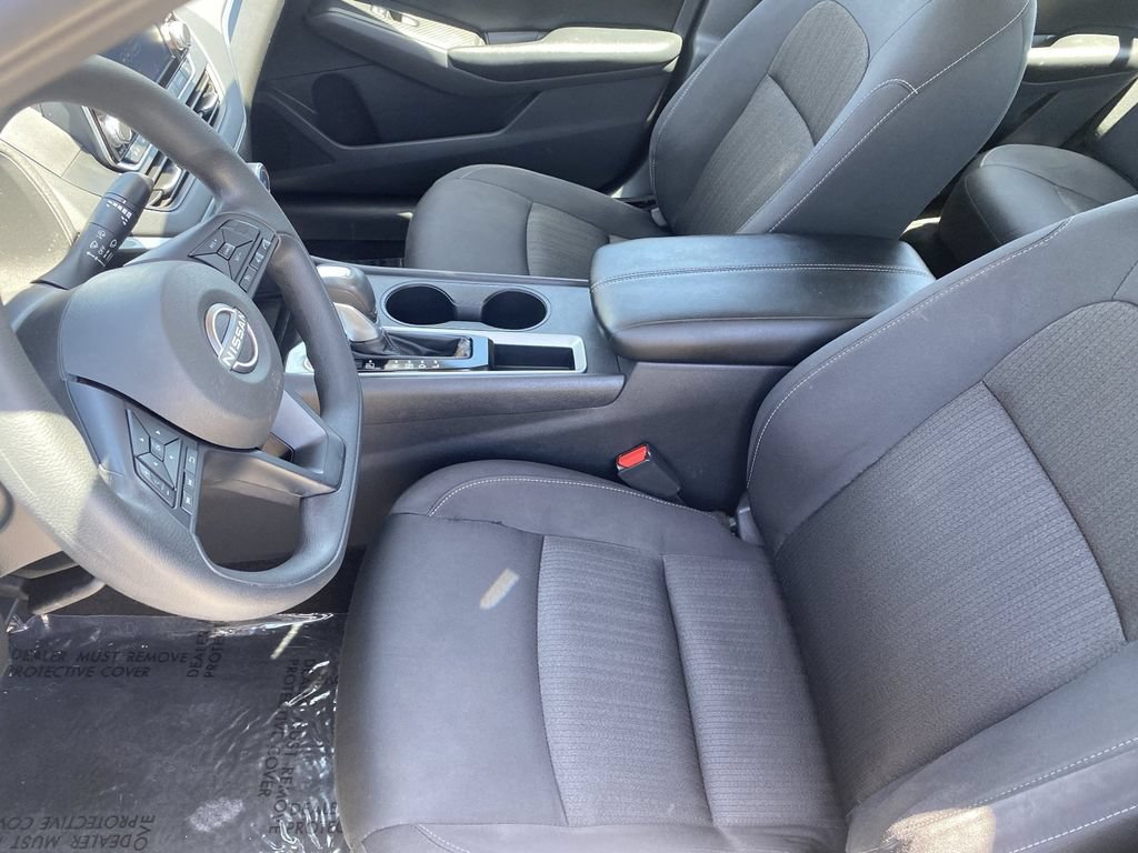Used 2025 Nissan Altima 2.5 S FWD image 22