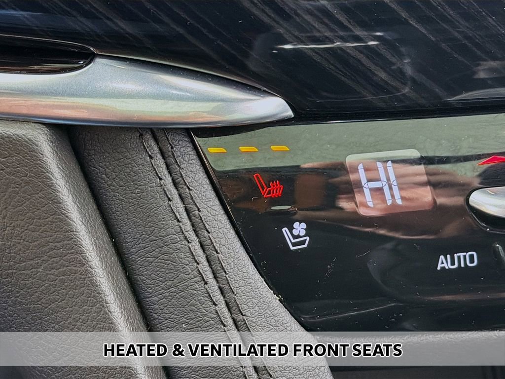 Used 2023 Cadillac XT6 Premium Luxury image 8