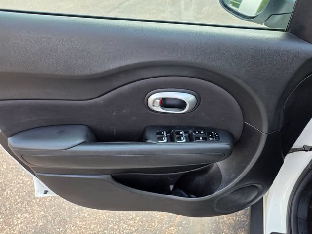 Used 2018 Kia Soul + FWD image 14