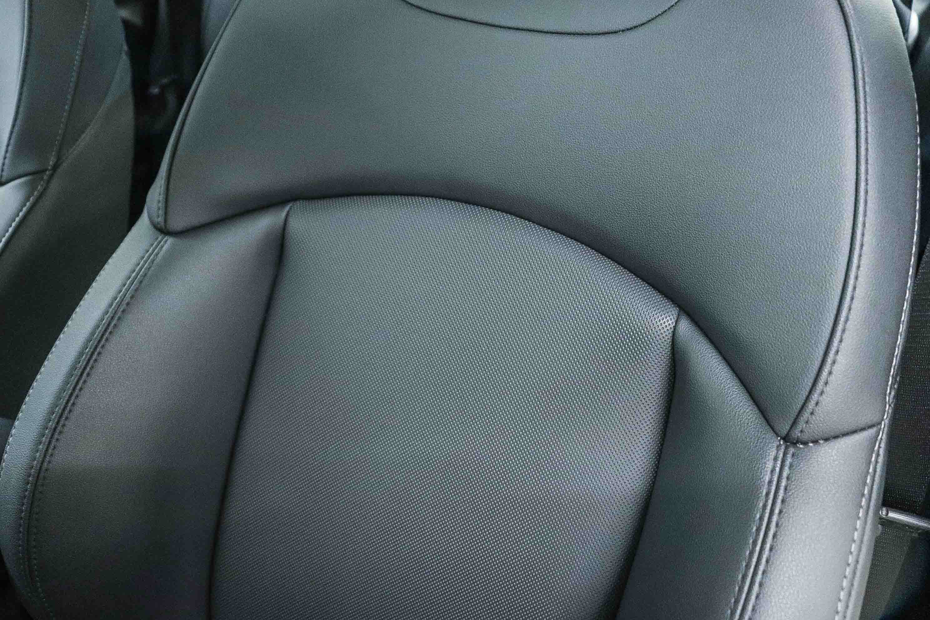Used 2024 MINI Cooper SE FWD image 26