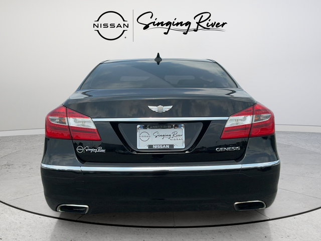 Used 2013 Hyundai Genesis 3.8 RWD image 6