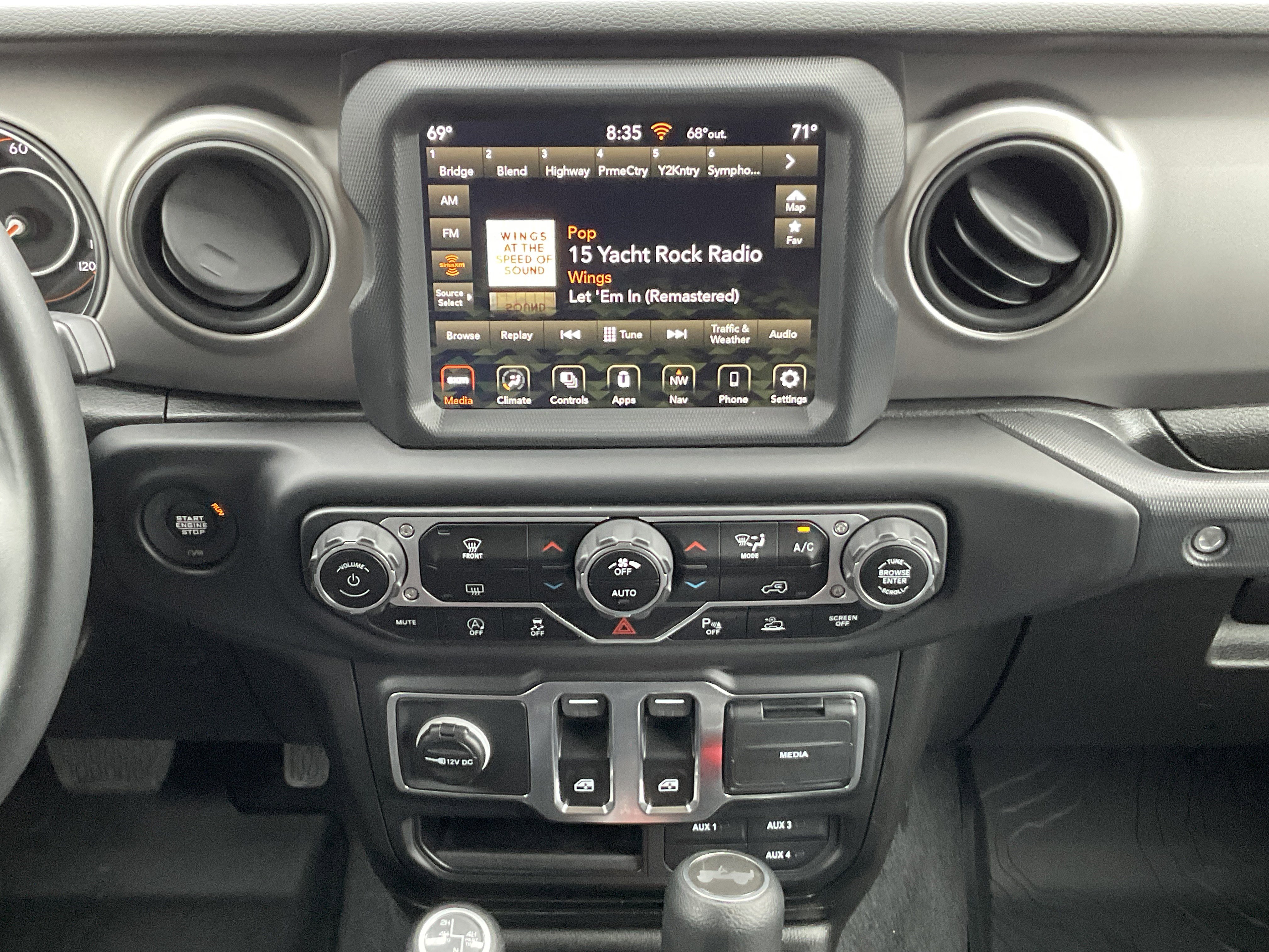 Used 2021 Jeep Wrangler Sport image 17