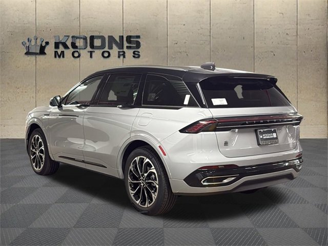New 2026 Lincoln Nautilus Reserve image 3