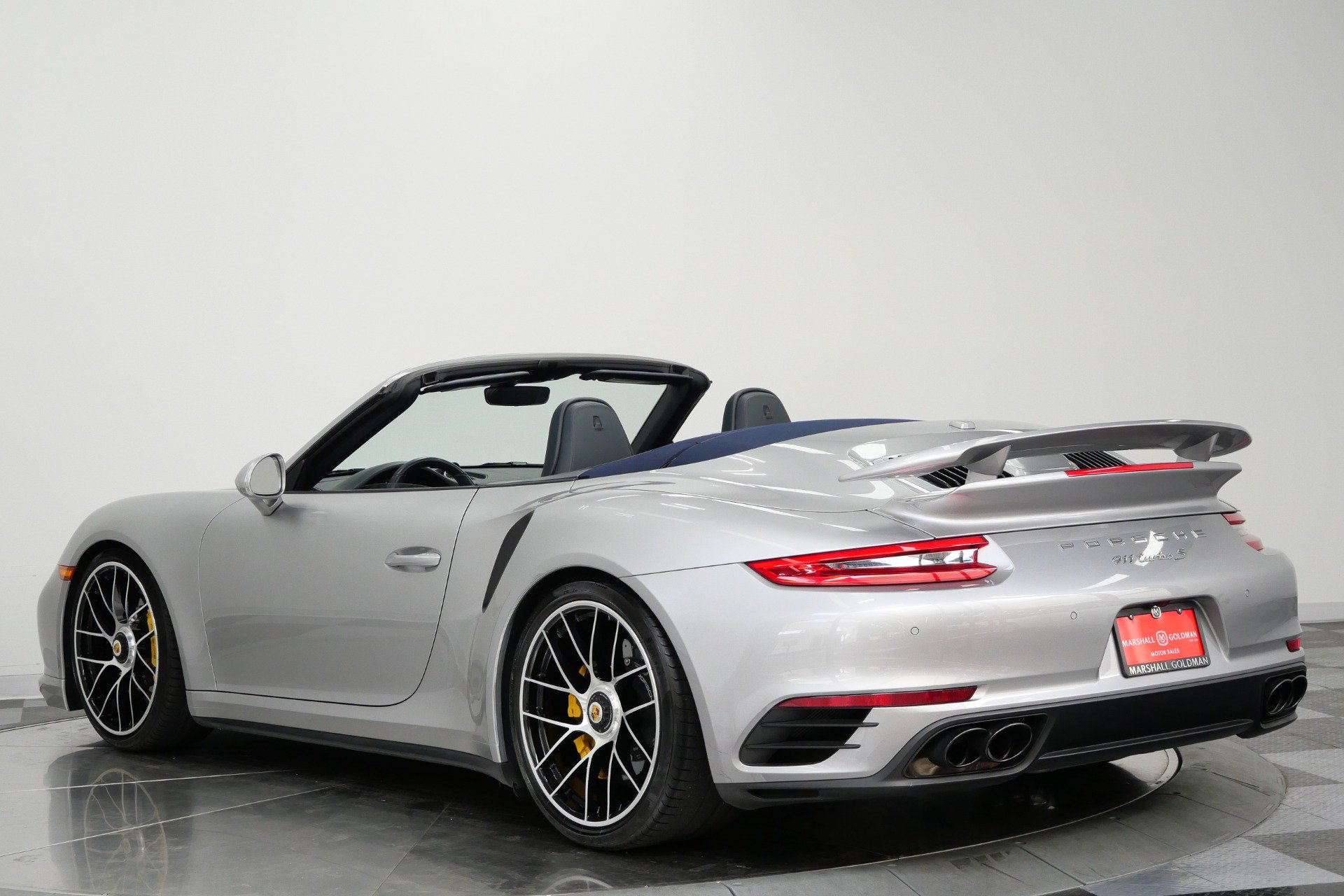 Used 2017 Porsche 911 Turbo S AWD/4WD image 7