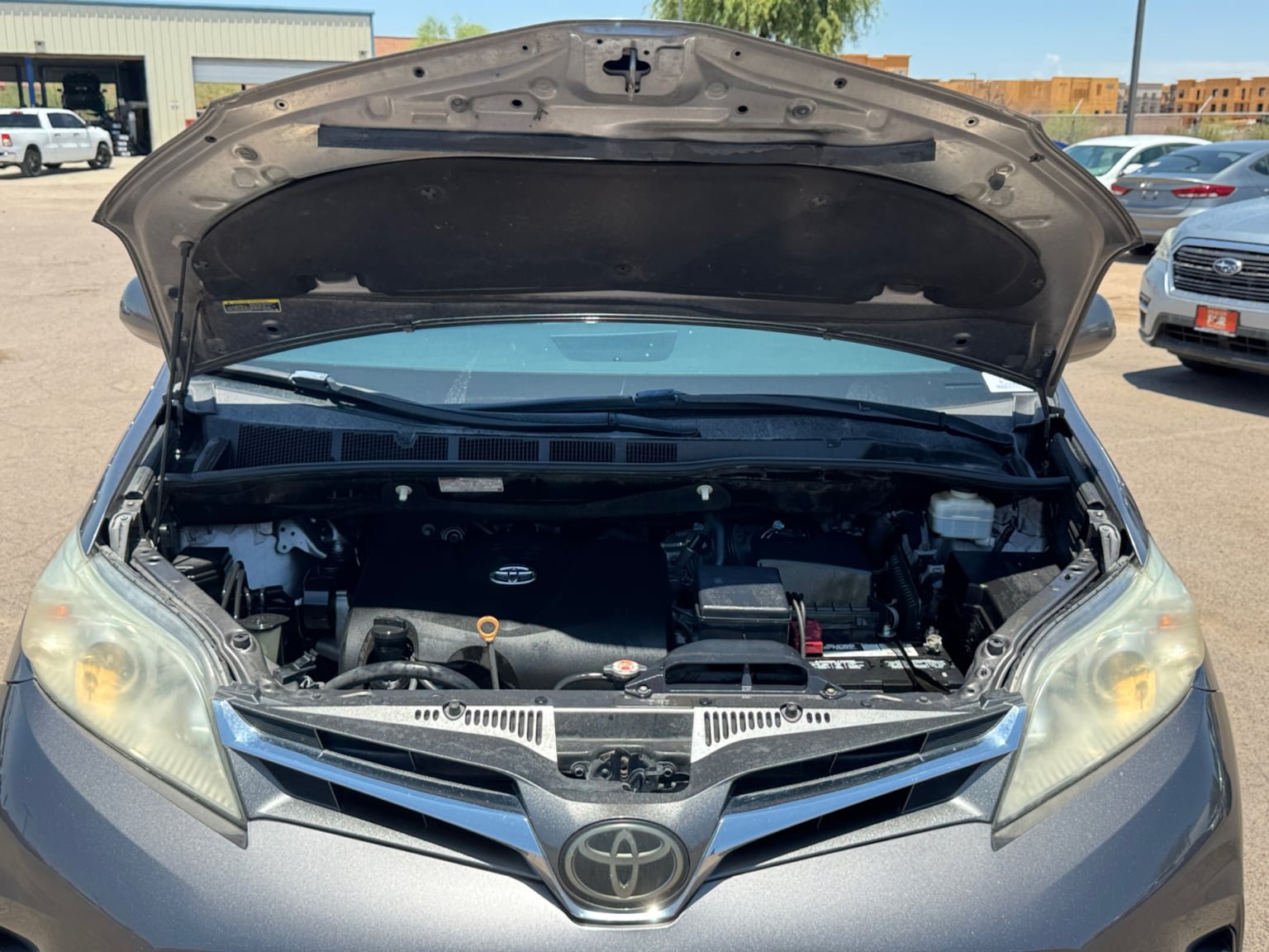 Used 2018 Toyota Sienna XLE w/ XLE Navigation Package FWD image 20