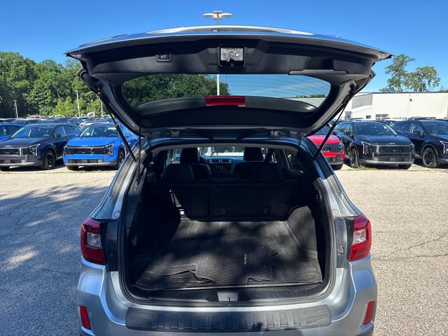 Used 2017 Subaru Outback 2.5i Limited AWD/4WD image 12