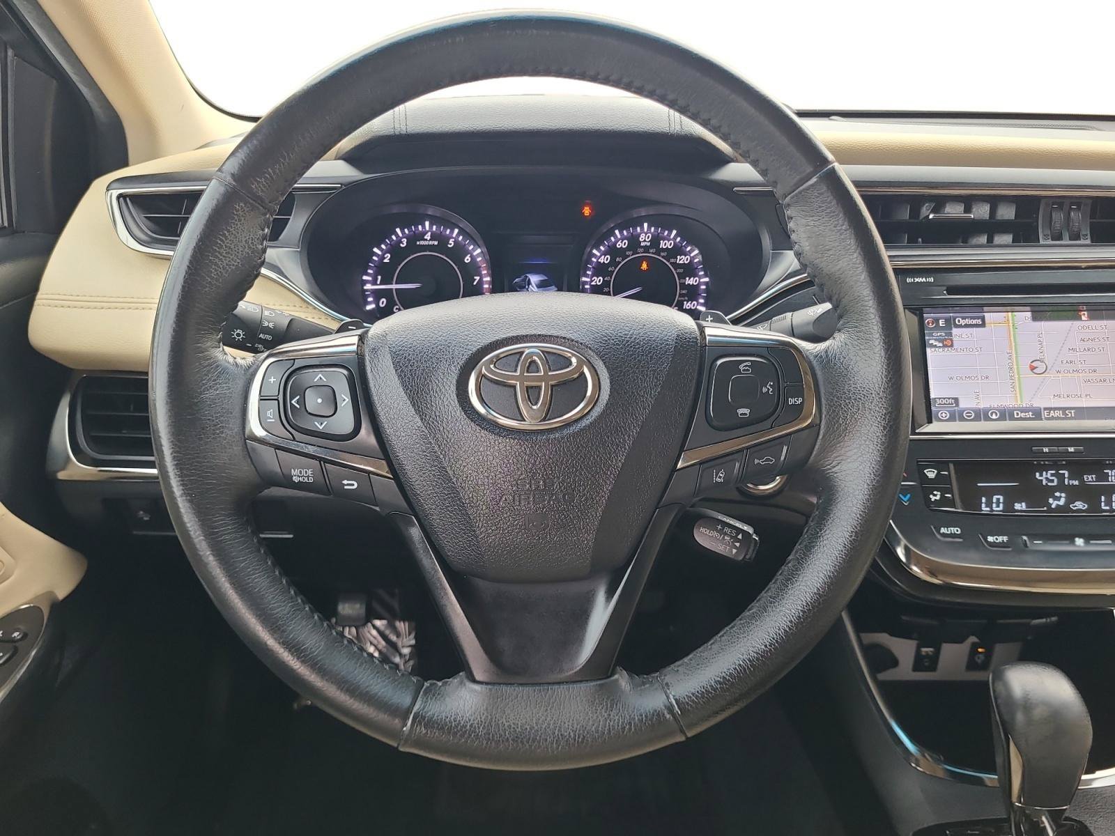 Used 2018 Toyota Avalon XLE Premium FWD image 12