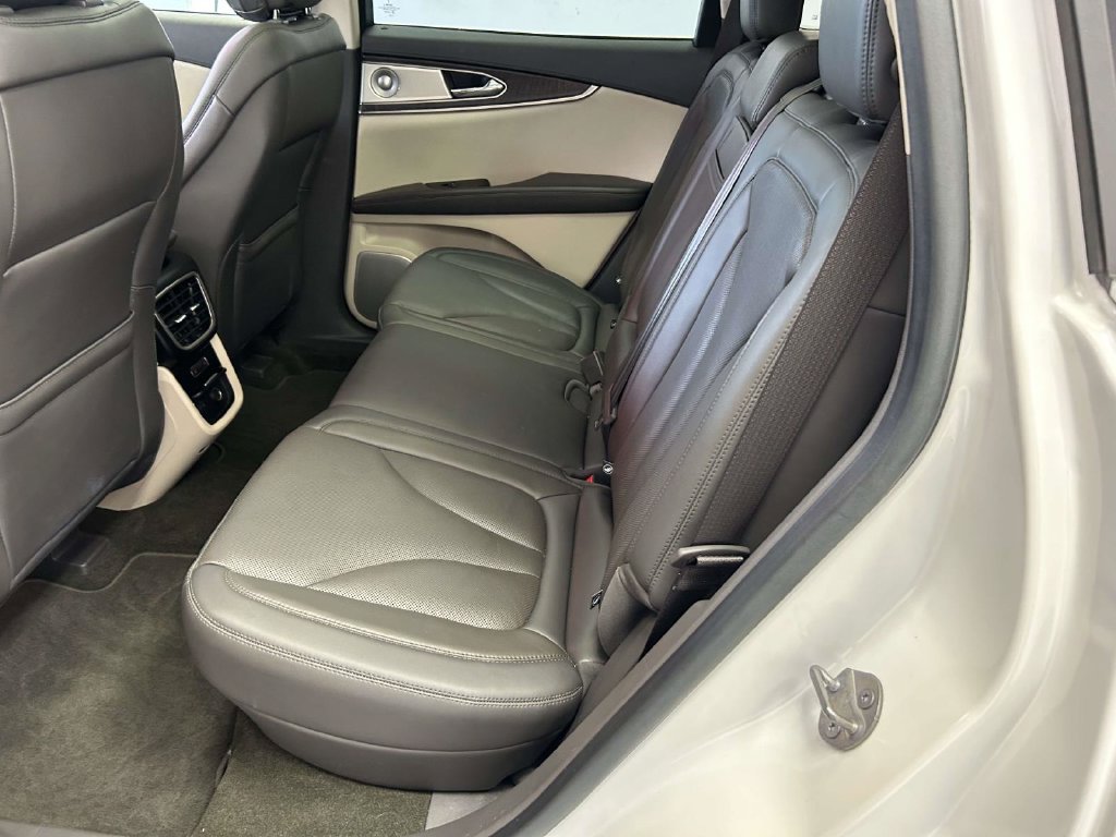 Used 2020 Lincoln Nautilus Reserve w/ Equipment Group 202A AWD/4WD image 15
