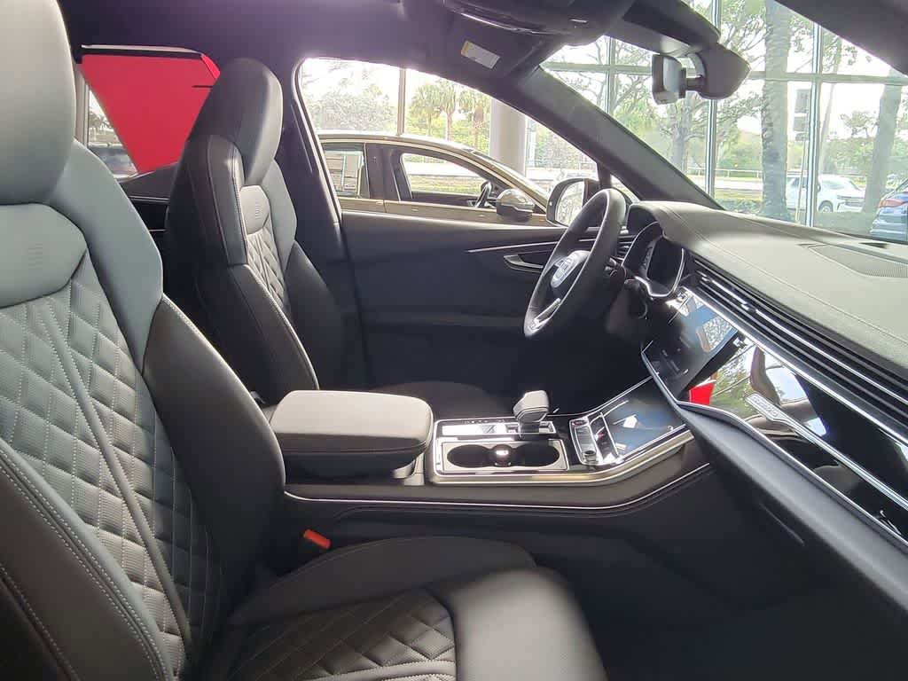 New 2026 Audi SQ7 Premium Plus AWD/4WD image 14
