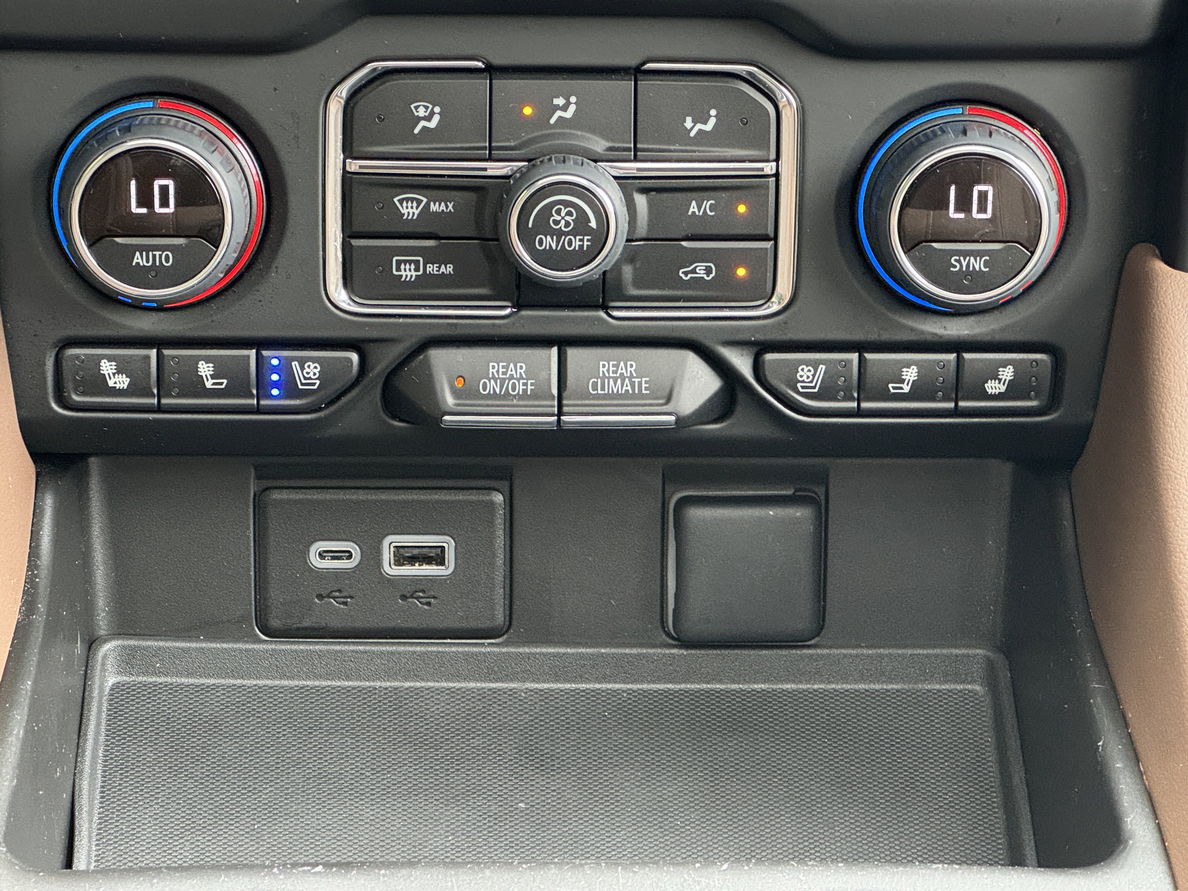 Used 2023 Chevrolet Tahoe High Country image 24