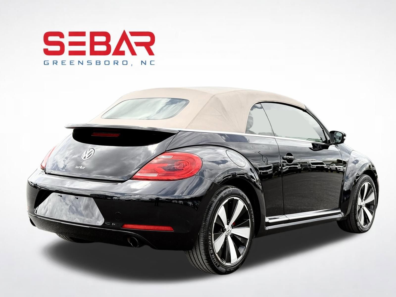 Used 2013 Volkswagen Beetle 2.0T FWD image 10