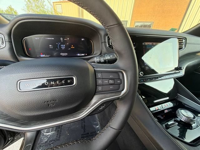 Used 2024 Jeep Wagoneer L Series II w/ Flexible Seating Group AWD/4WD image 28