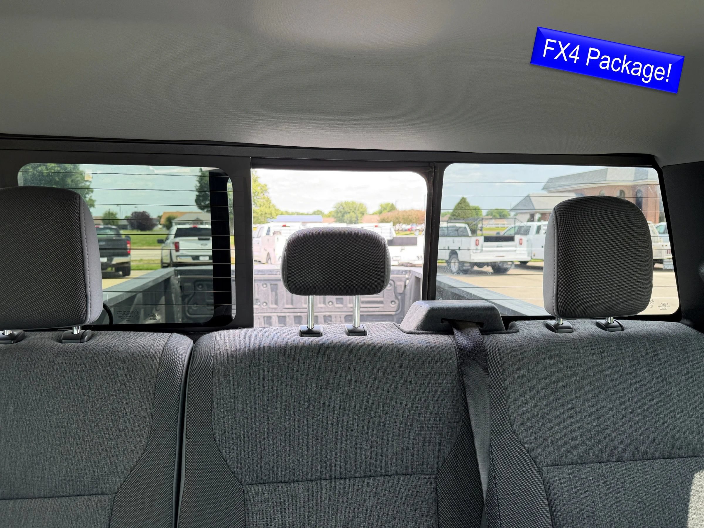 Used 2025 Ford F250 XL w/ FX4 Off-Road Package AWD/4WD image 4