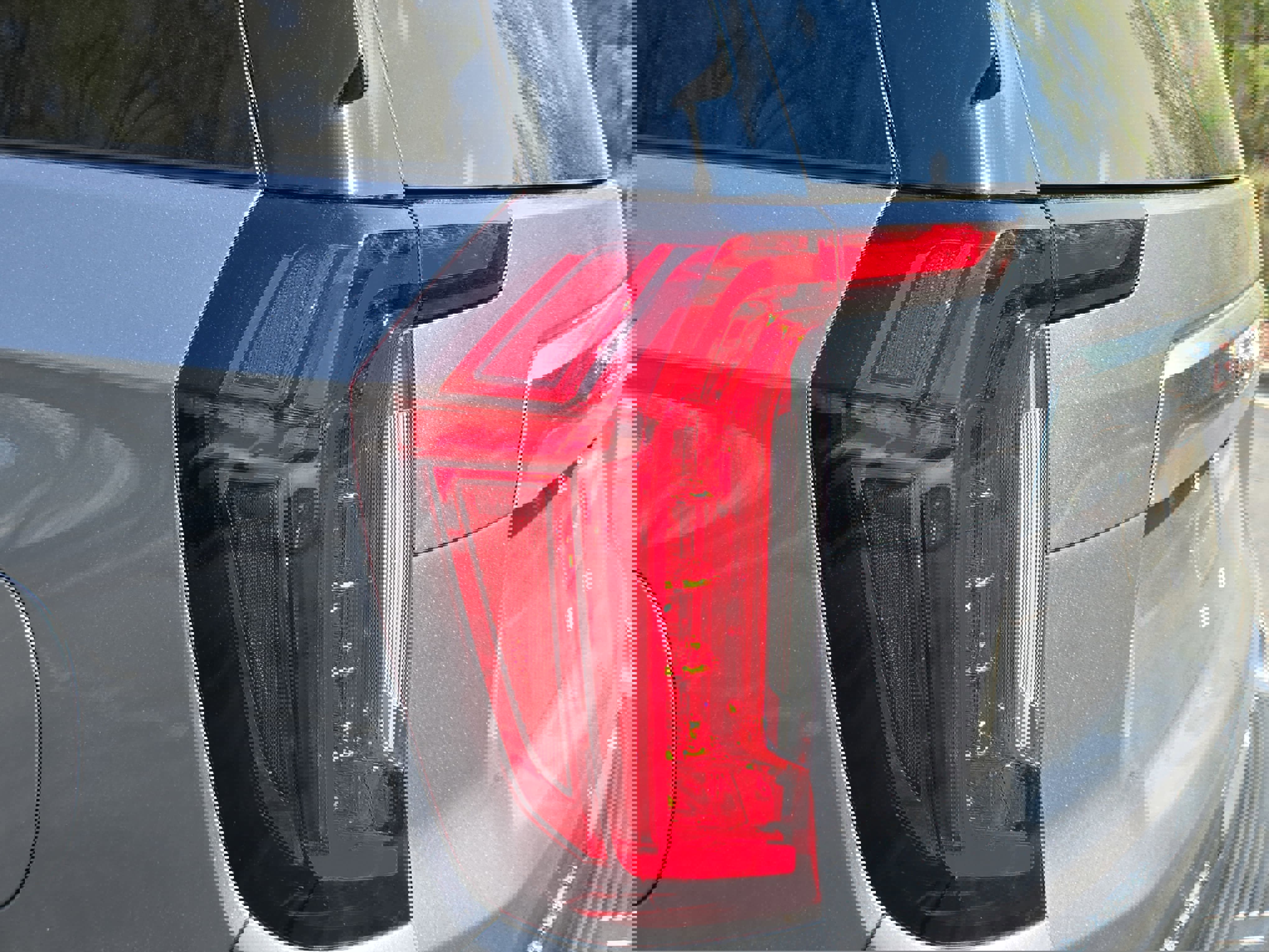 Used 2022 GMC Yukon XL Denali AWD/4WD image 36