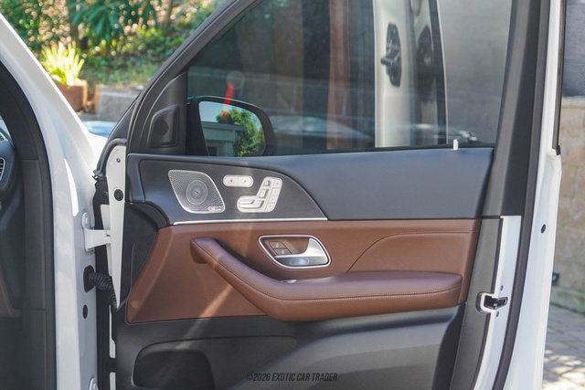 Used 2024 Mercedes-Benz GLS 450 4MATIC image 74