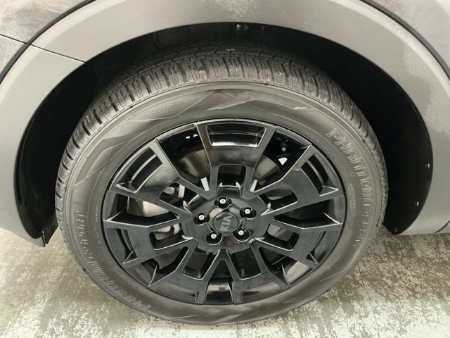 Used 2021 Kia Telluride SX w/ Nightfall Edition Package AWD/4WD image 11