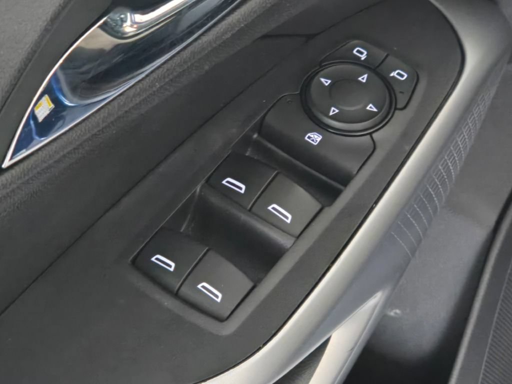 Certified 2024 Chevrolet Trax LS w/ LS Convenience Package FWD image 15