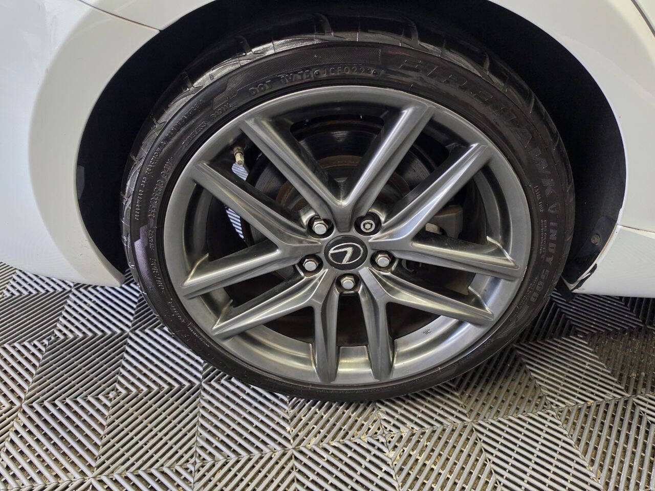 Used 2014 Lexus IS 350 w/ F Sport Package RWD image 40