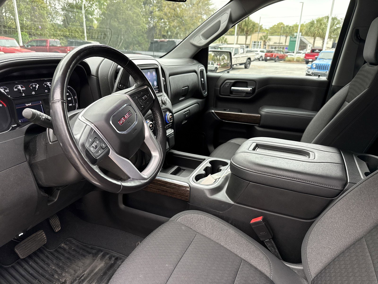 Used 2021 GMC Sierra 1500 Elevation w/ X31 Off-Road Package AWD/4WD image 12