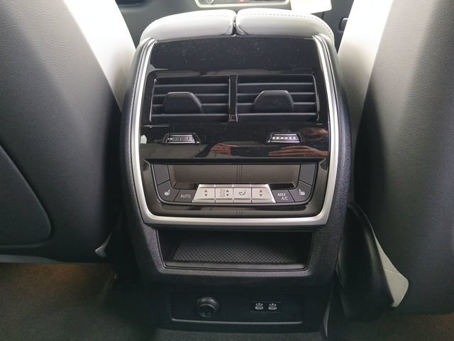 New 2026 BMW X5 sDrive40i w/ M Sport Package RWD image 14