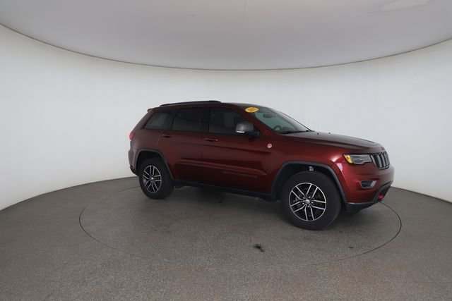 Used 2017 Jeep Grand Cherokee Trailhawk w/ Trailhawk Luxury Group AWD/4WD image 26