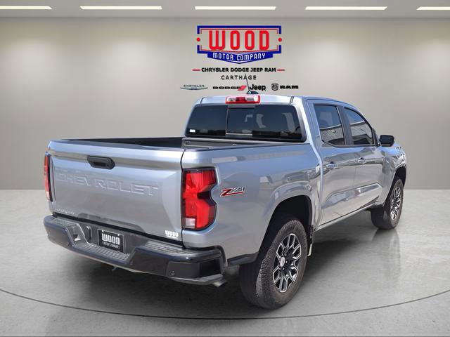 Used 2024 Chevrolet Colorado Z71 w/ Z71 Convenience Package 2 AWD/4WD image 3