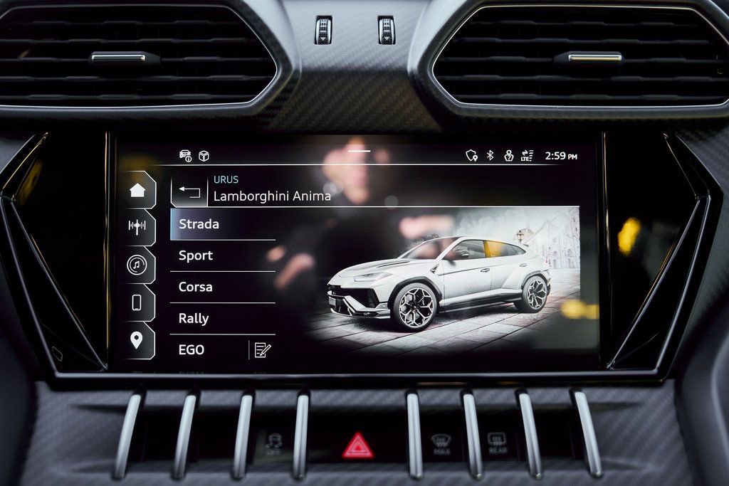 Used 2024 Lamborghini Urus Performante image 73