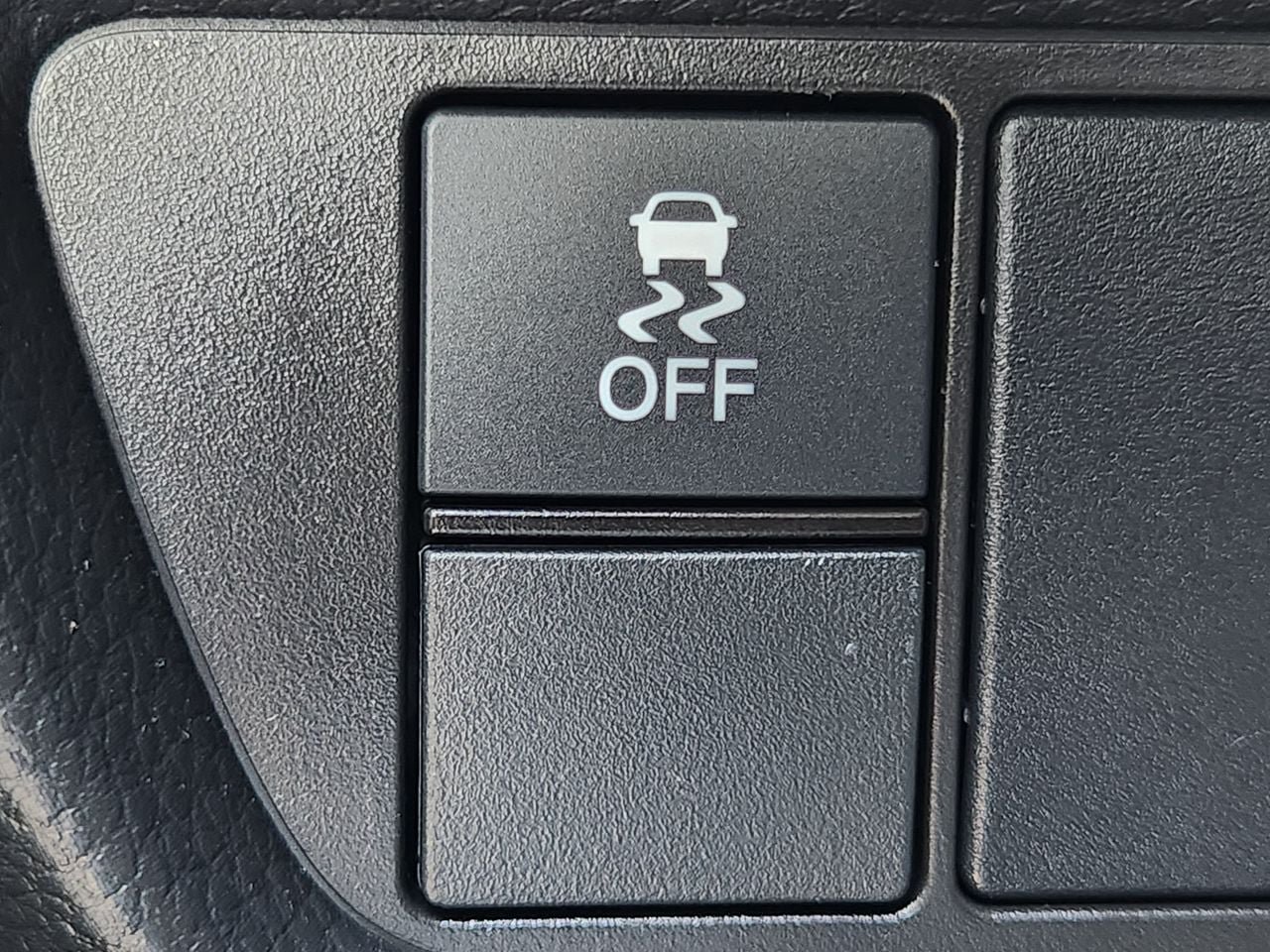 Certified 2024 Honda HR-V EX-L image 21