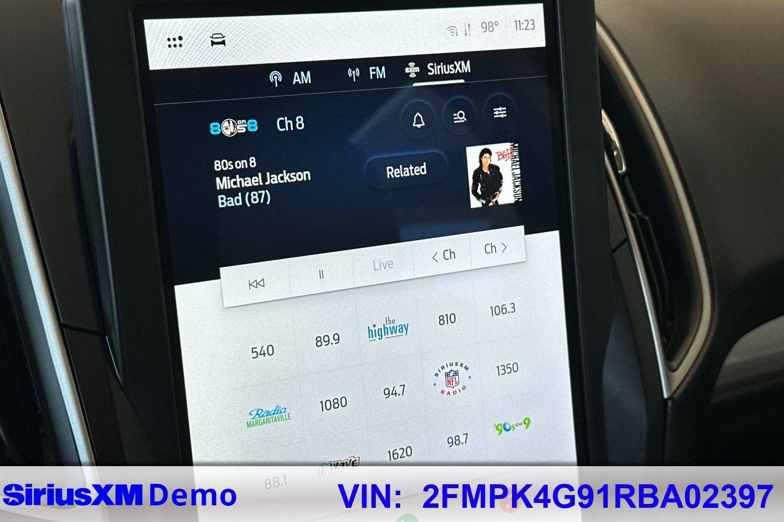 Used 2024 Ford Edge SE image 28