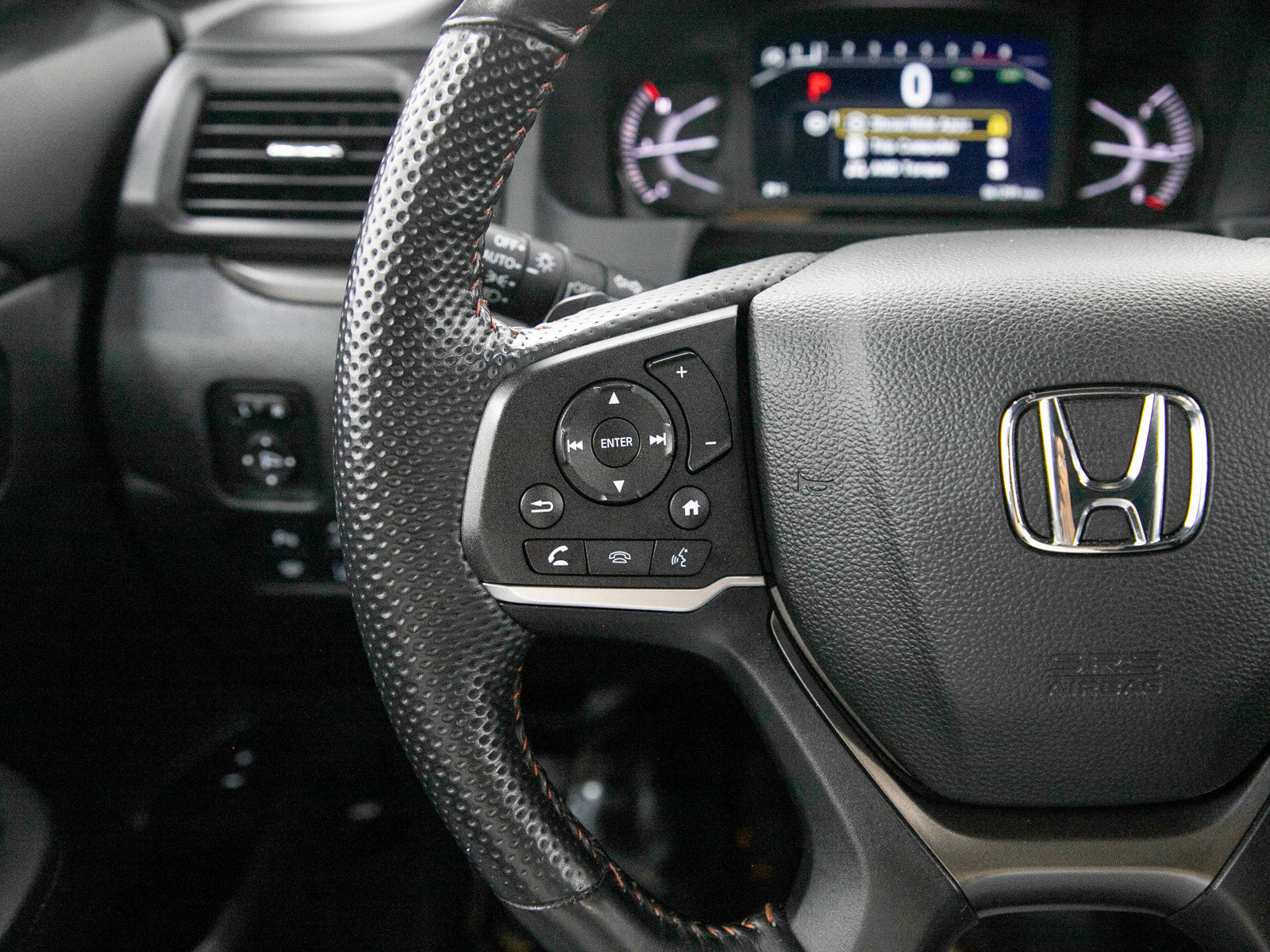 Used 2023 Honda Passport TrailSport image 25