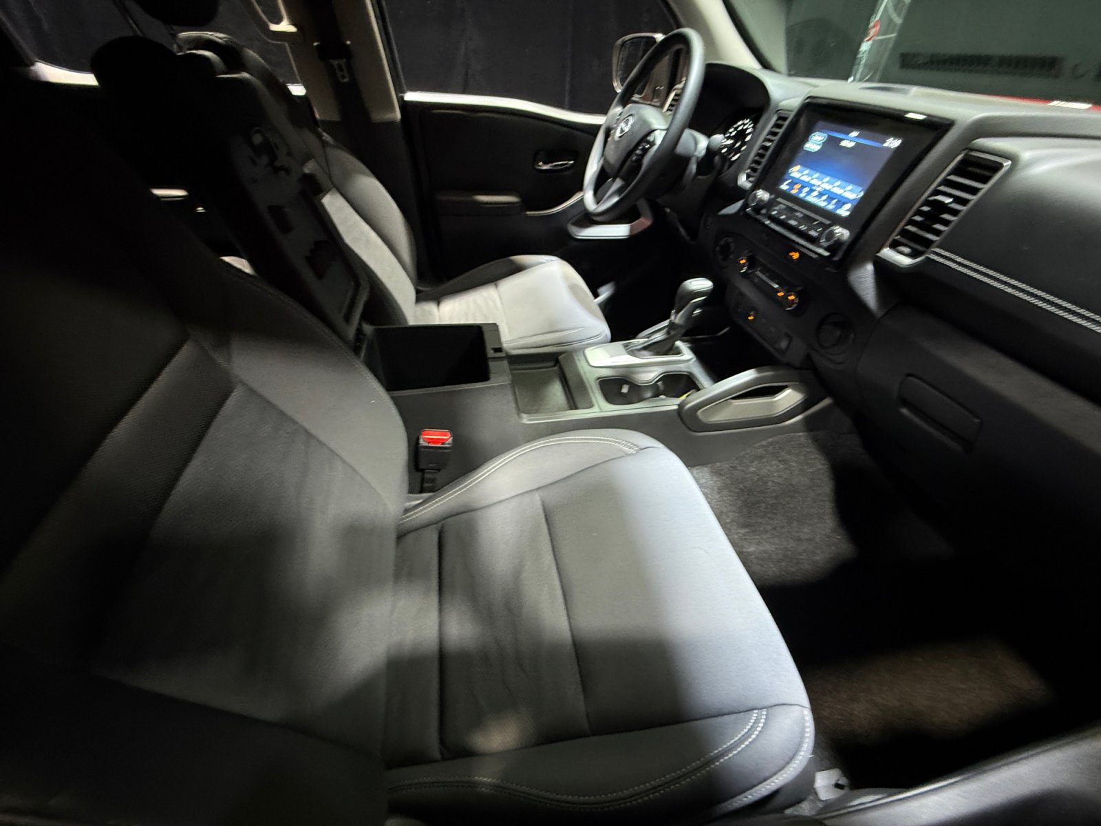 Certified 2023 Nissan Frontier SV w/ Technology Package AWD/4WD image 19