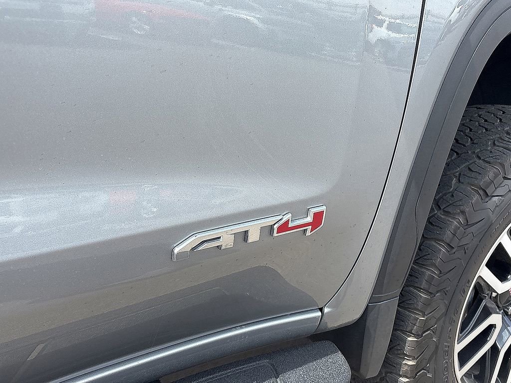 Used 2024 GMC Sierra 1500 AT4 w/ Technology Package AWD/4WD image 6