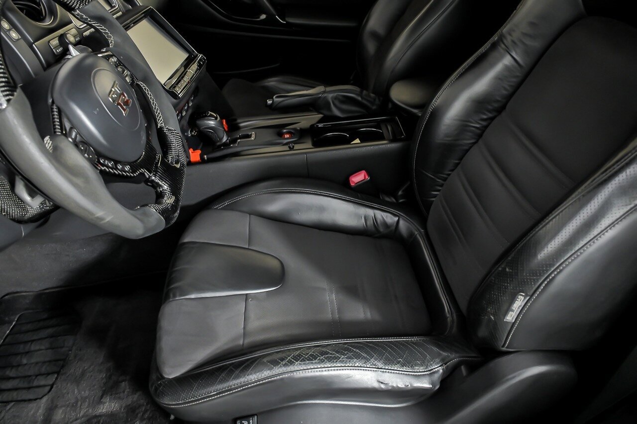 Used 2013 Nissan GT-R Premium AWD/4WD image 22