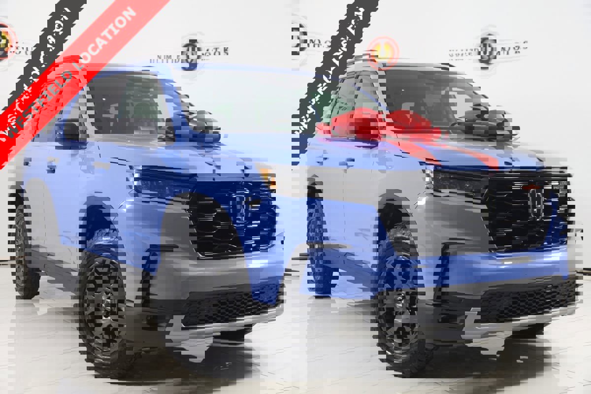 Used 2023 Honda Pilot TrailSport image 1