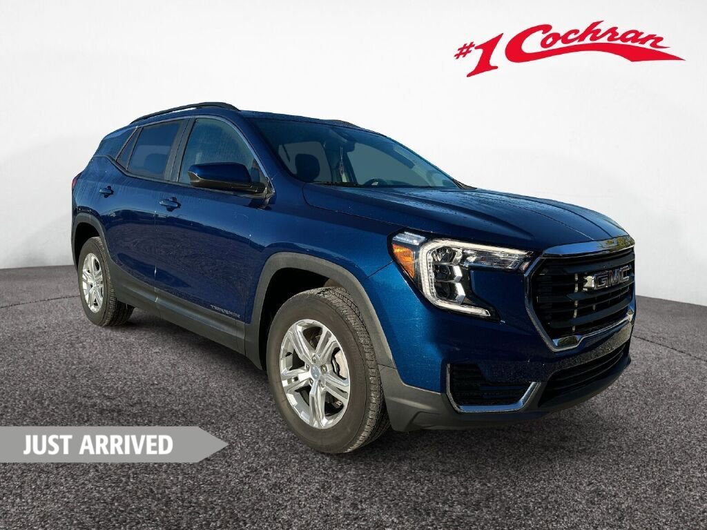 Used 2022 GMC Terrain SLE w/ Driver Convenience Package