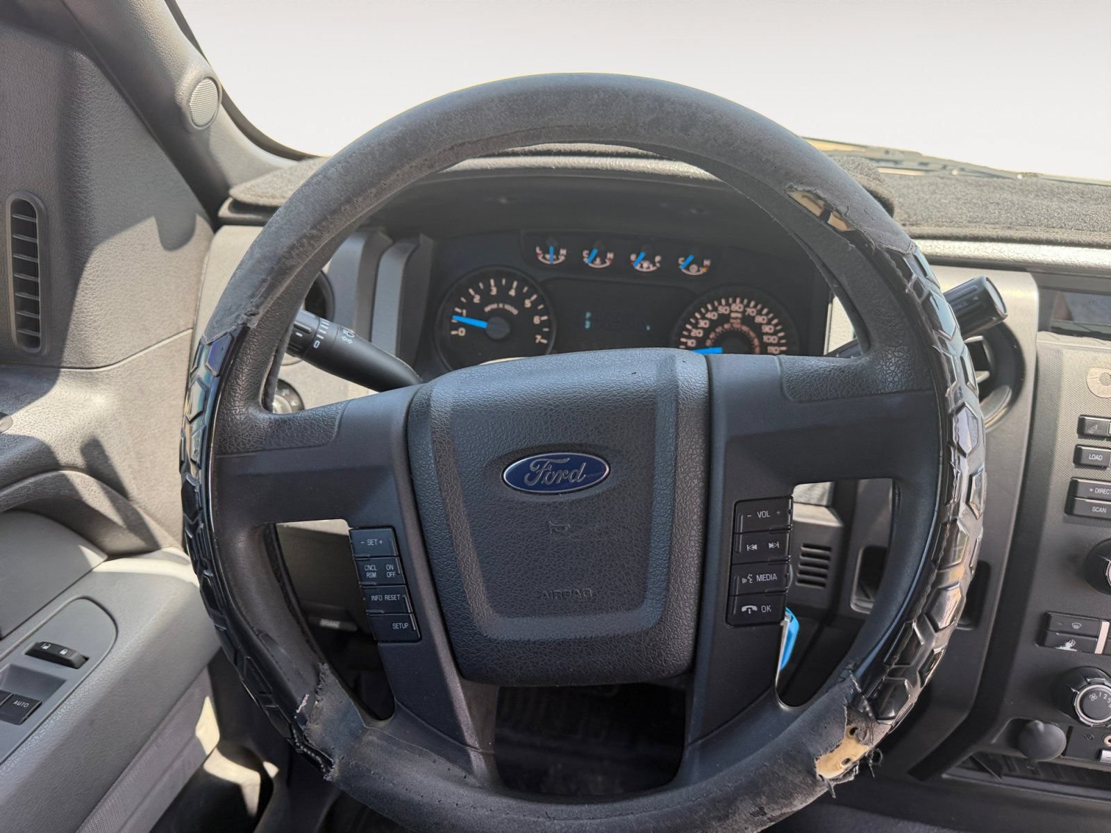 Used 2013 Ford F150 STX w/ Mid Equipment Group RWD image 12