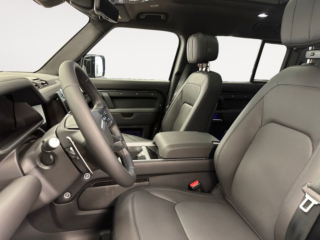New 2026 Land Rover Defender 110 V8 AWD/4WD image 8
