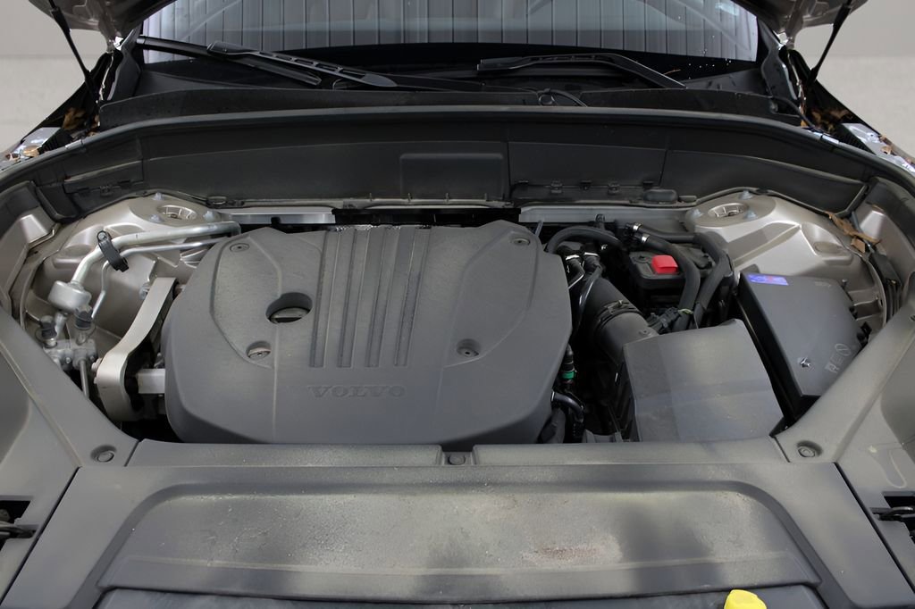 Used 2023 Volvo XC90 B5 Plus w/ Protection Package Premier image 43